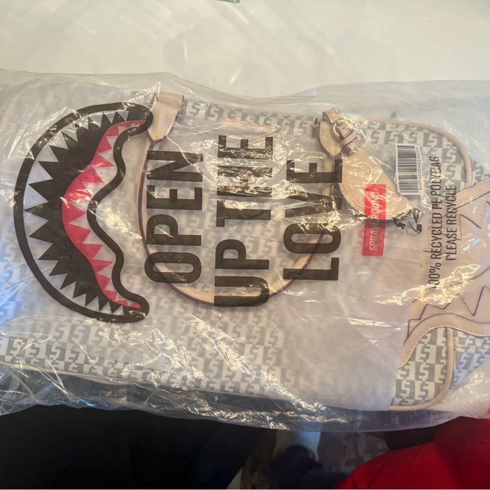 Sprayground Cream and White Satchel - Picture 3 of 3